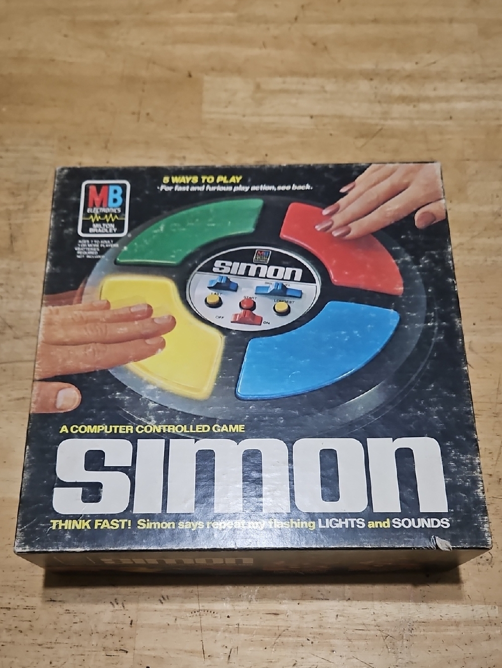 Simons 1978 Electronic Memory Game in Red, Green, Blue, Yellow